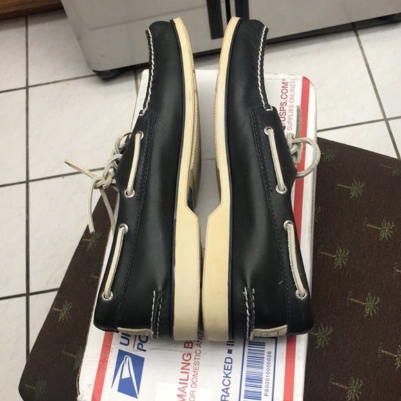 Sperry Top-Sider sizing 12/M blue white stitching used - Picture 3 of 14
